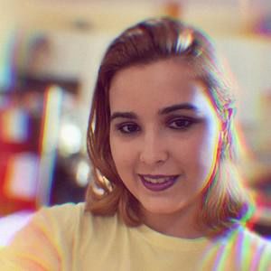 Meet your Posher, Naila
